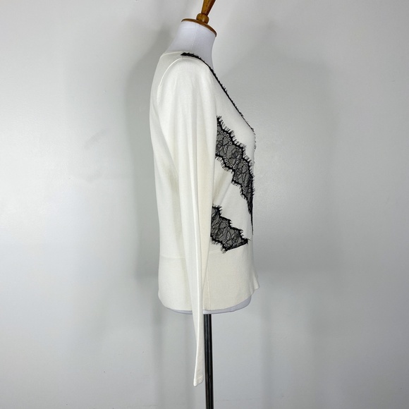 New York & Co 7th Ave Cream Sweater w/ Black Lace Sz. M NWT - Picture 4 of 9